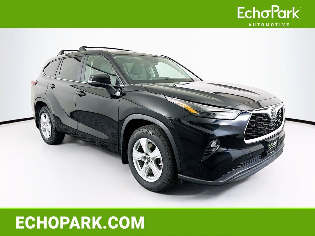 2024 Toyota Highlander LE FWD
