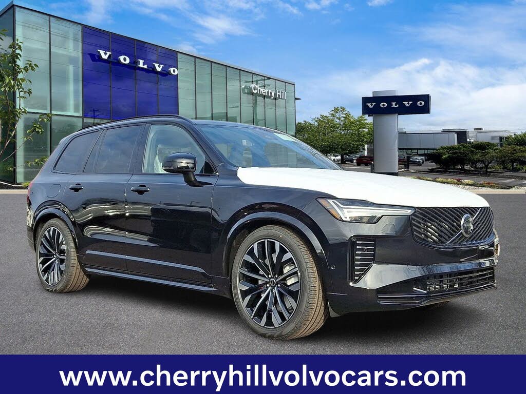 2026 Volvo XC90 B6 Ultra Dark 7-Passenger AWD