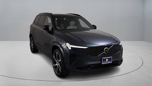2026 Volvo XC90 B6 Ultra Dark 7-Passenger AWD