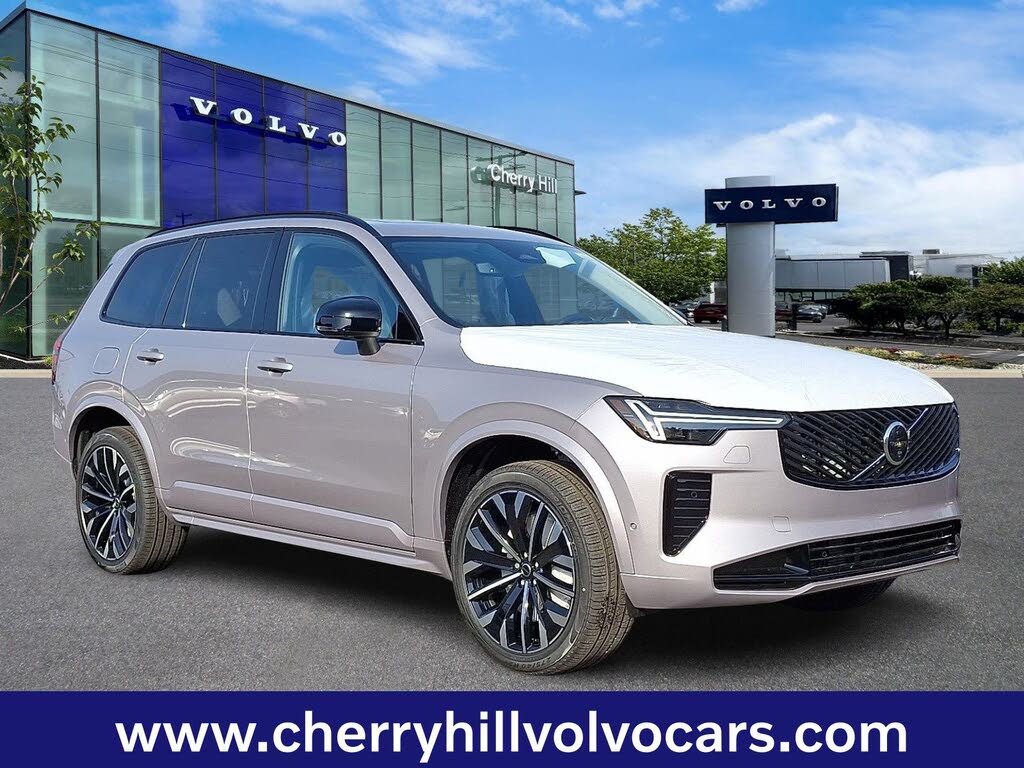 2026 Volvo XC90 B6 Ultra Dark 7-Passenger AWD