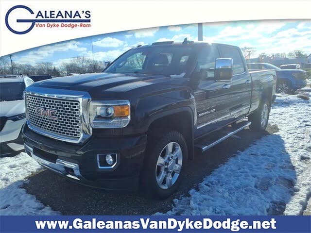 2017 GMC Sierra 2500HD Denali Crew Cab SB 4WD