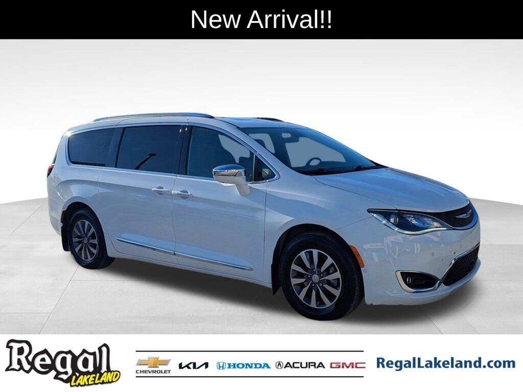 2020 Chrysler Pacifica Hybrid Limited FWD
