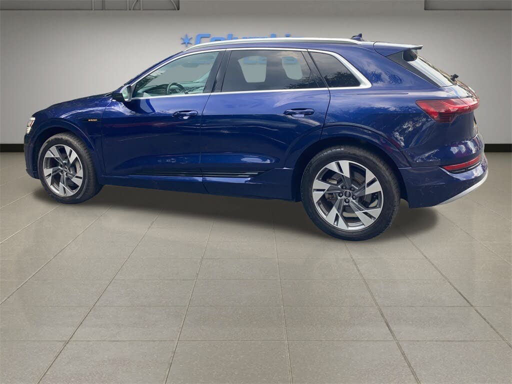 2021 Audi e-tron quattro Premium SUV