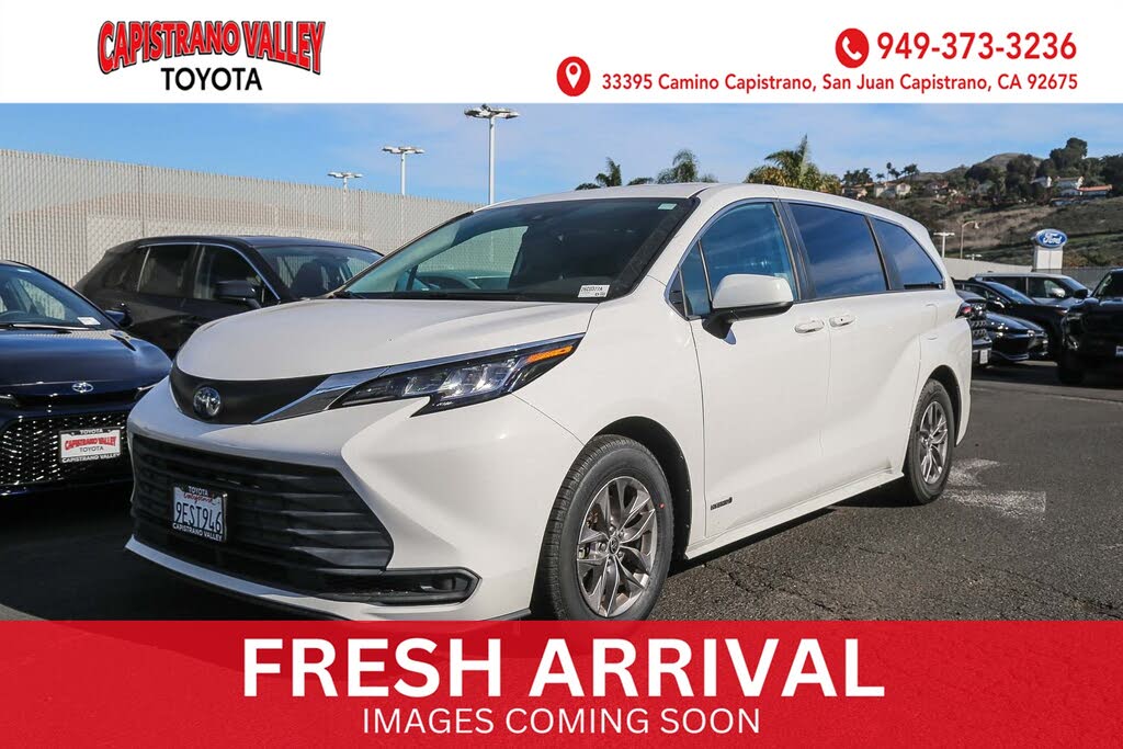2021 Toyota Sienna LE 8-Passenger FWD