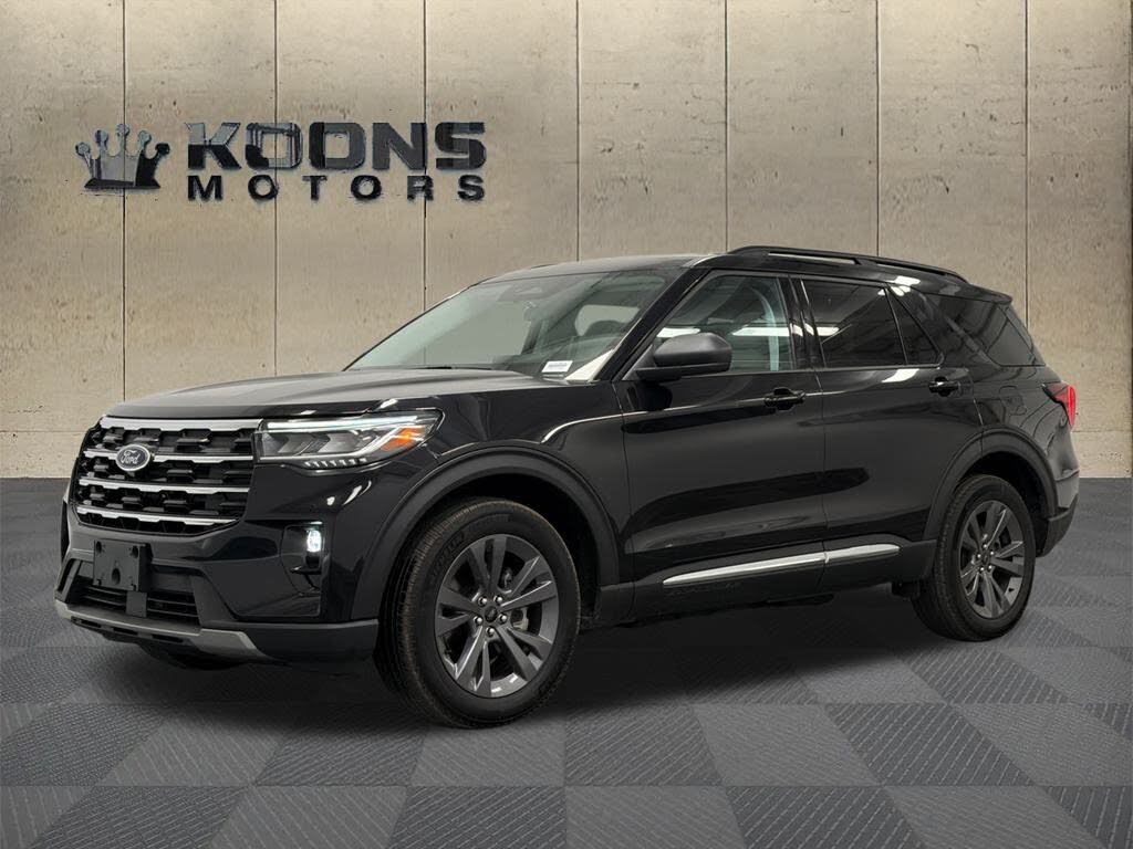 2025 Ford Explorer Active AWD