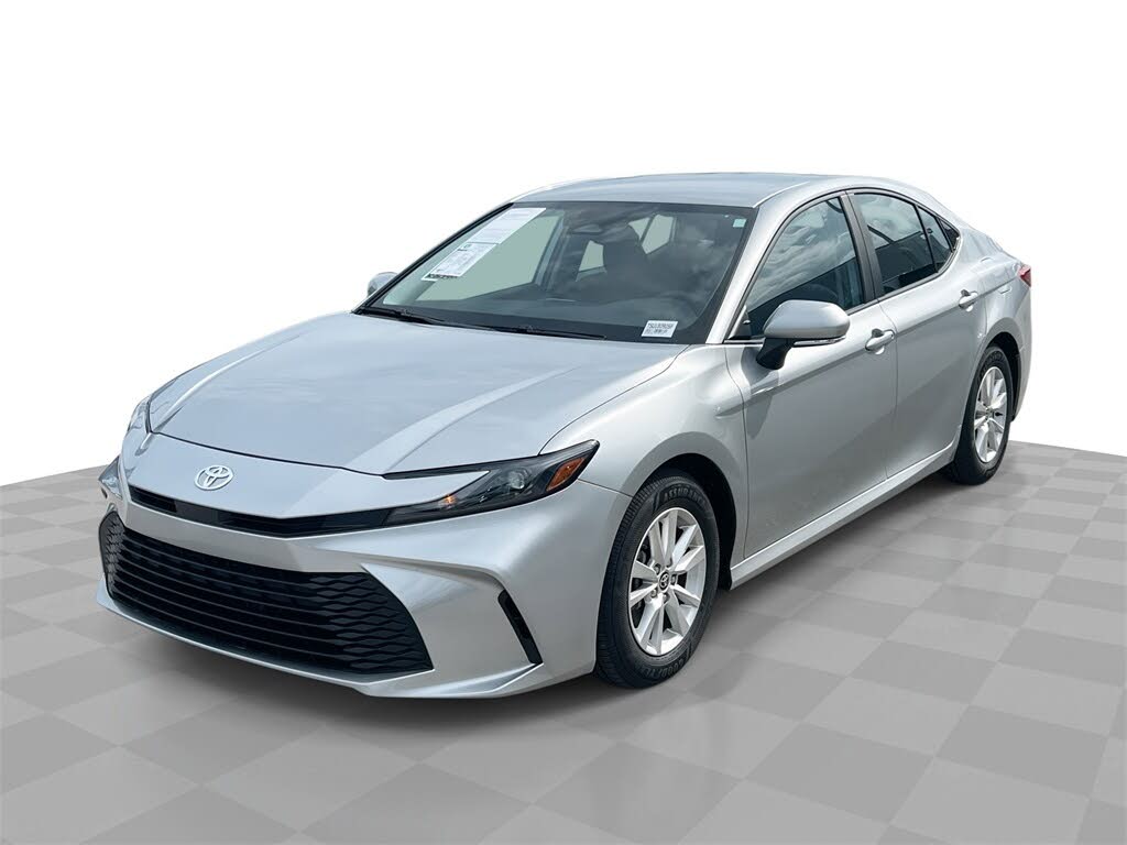 2025 Toyota Camry LE FWD