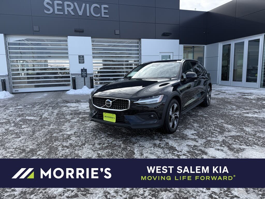 2025 Volvo V60 Cross Country B5 Plus AWD