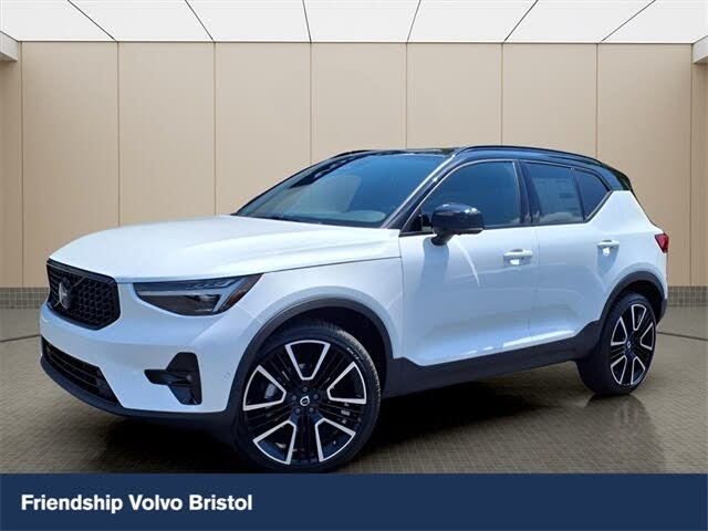 2026 Volvo XC40 B5 Ultra Black Edition AWD