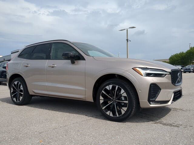 2026 Volvo XC60 B5 Plus AWD