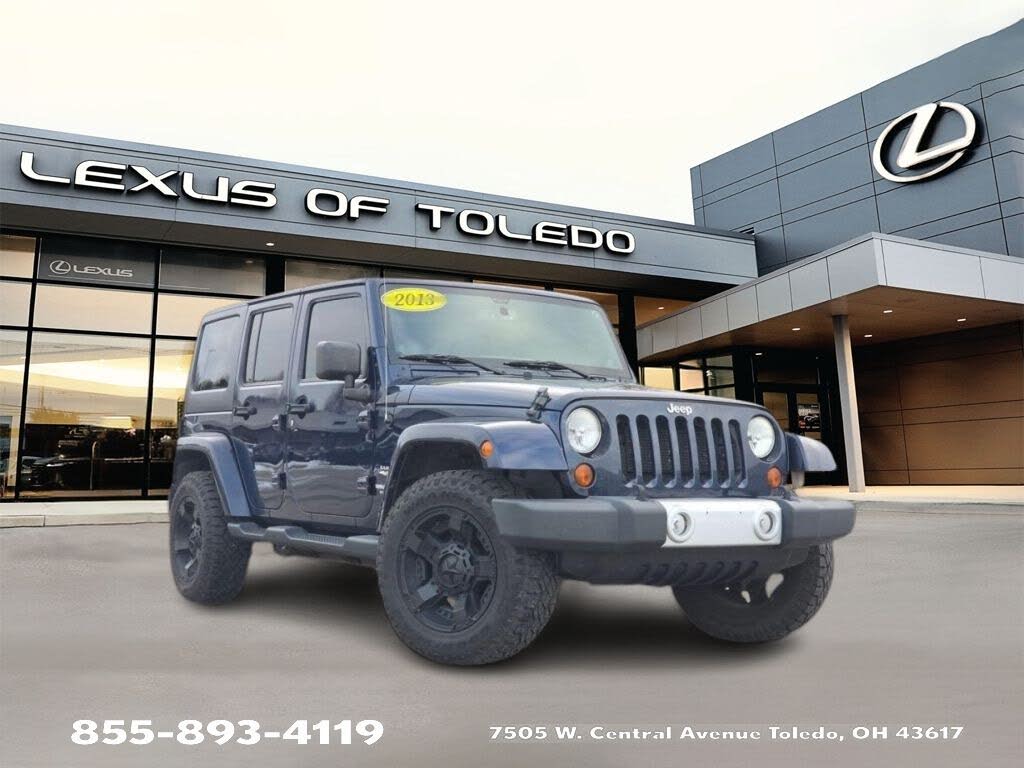 2013 Jeep Wrangler Unlimited Sahara 4WD