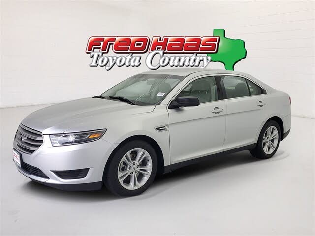 2017 Ford Taurus SE