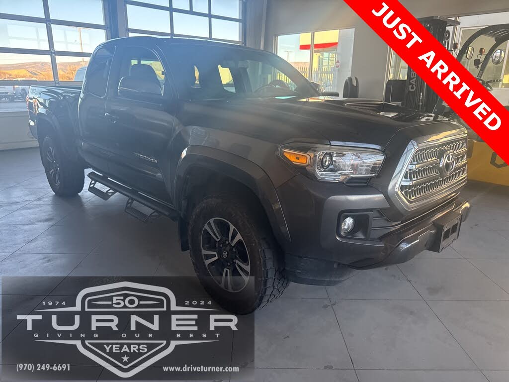 2017 Toyota Tacoma TRD Sport V6 Access Cab 4WD