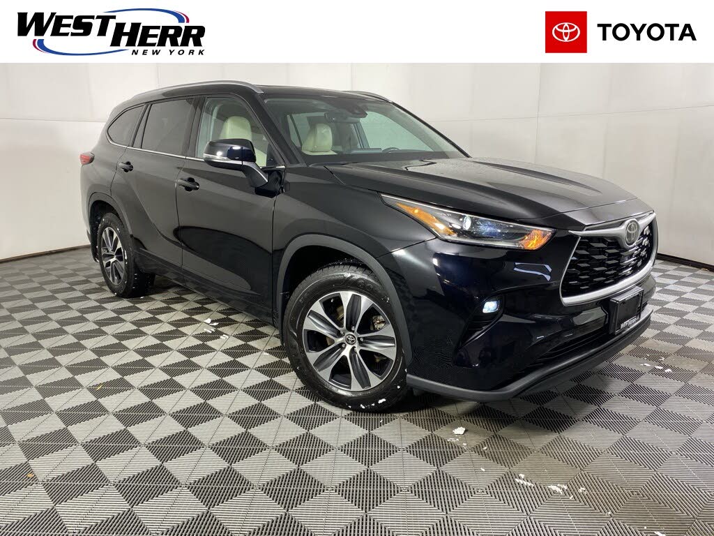 2021 Toyota Highlander XLE AWD