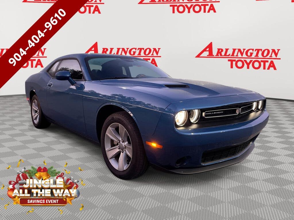 2023 Dodge Challenger SXT RWD