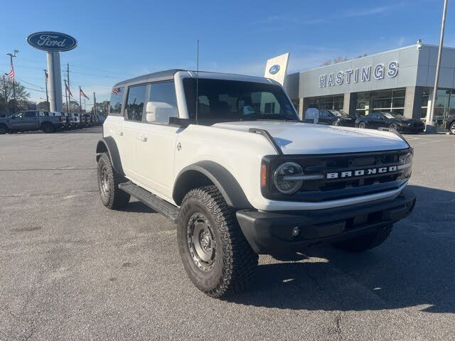 2024 Ford Bronco Outer Banks 4-Door 4WD