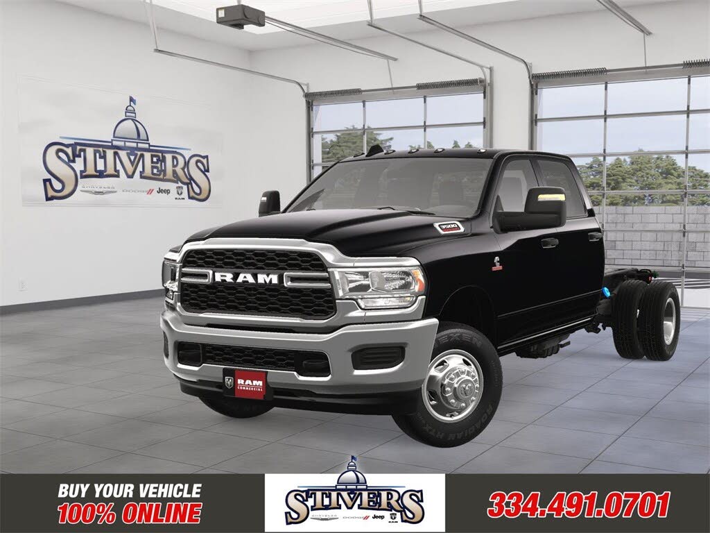 2024 RAM 3500 Chassis Tradesman Crew Cab LB DRW 4WD