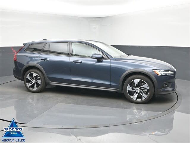 2024 Volvo V60 Cross Country B5 Plus AWD