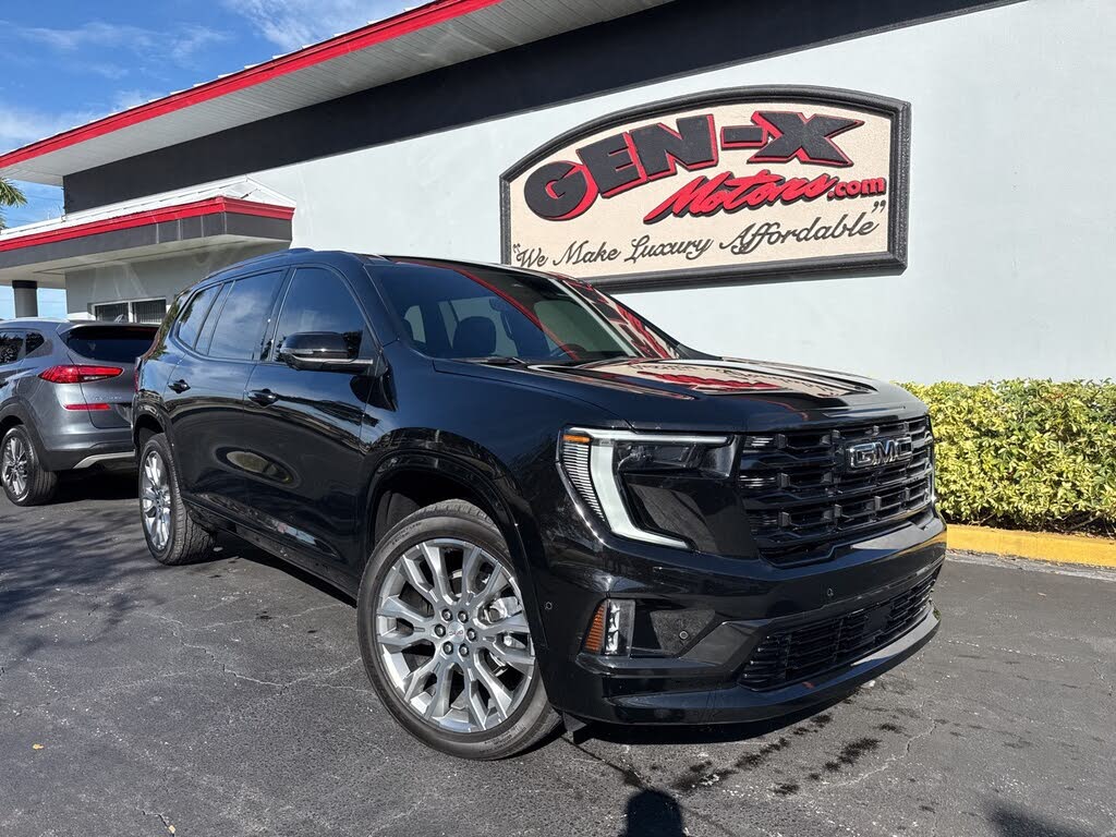2025 GMC Acadia Denali AWD