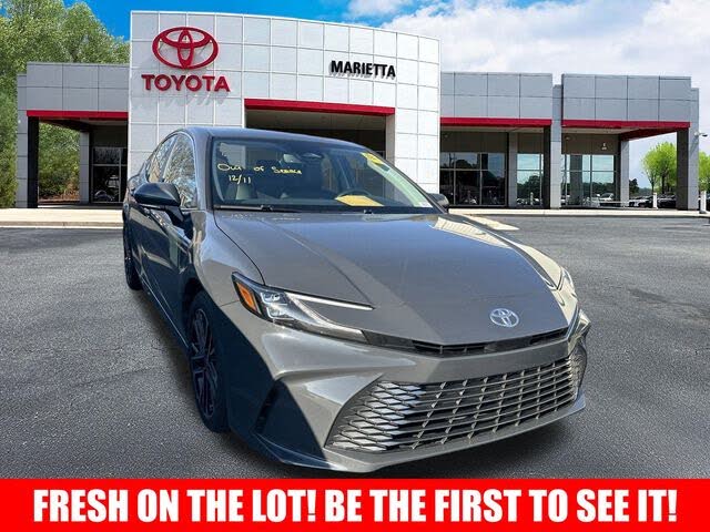 2025 Toyota Camry XLE FWD