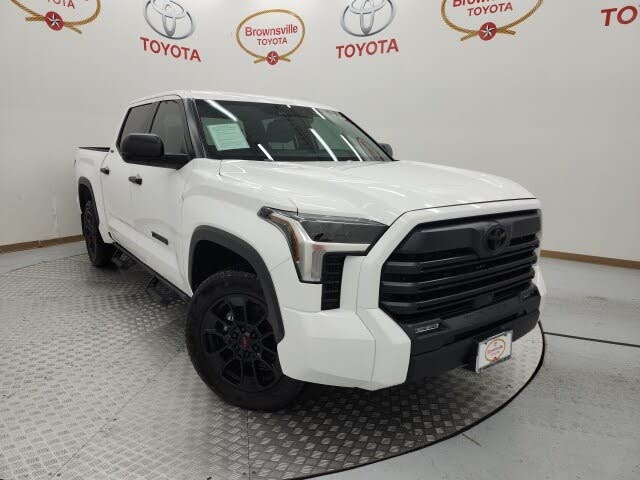 2025 Toyota Tundra SR5 CrewMax Cab RWD