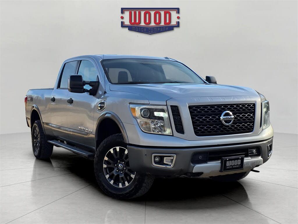 2016 Nissan Titan XD PRO-4X Crew Cab 4WD