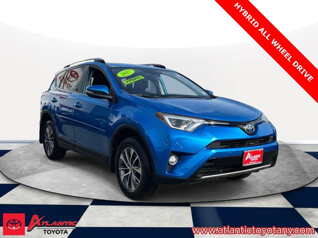 2017 Toyota RAV4 Hybrid XLE AWD