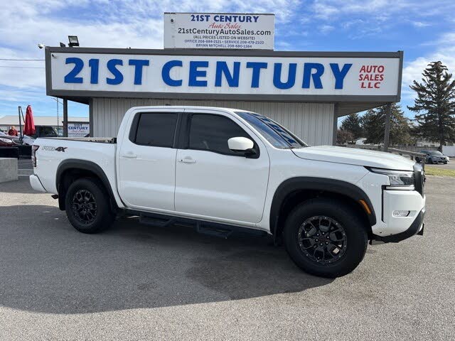 2023 Nissan Frontier PRO-4X Crew Cab 4WD
