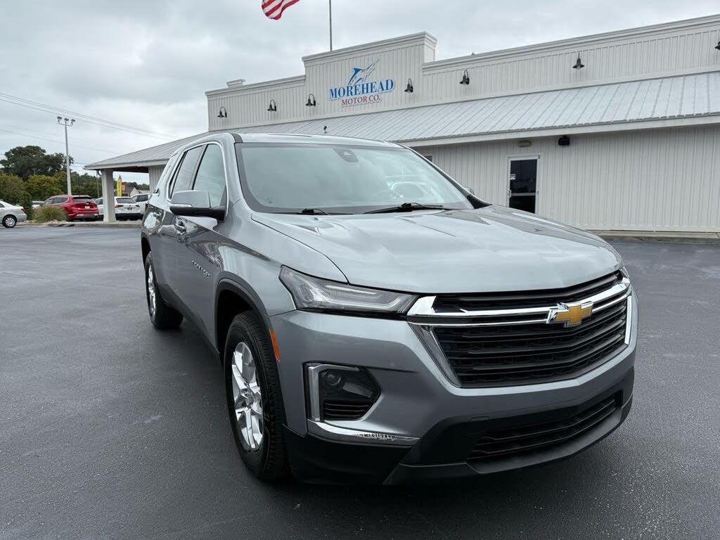 2024 Chevrolet Traverse LS FWD