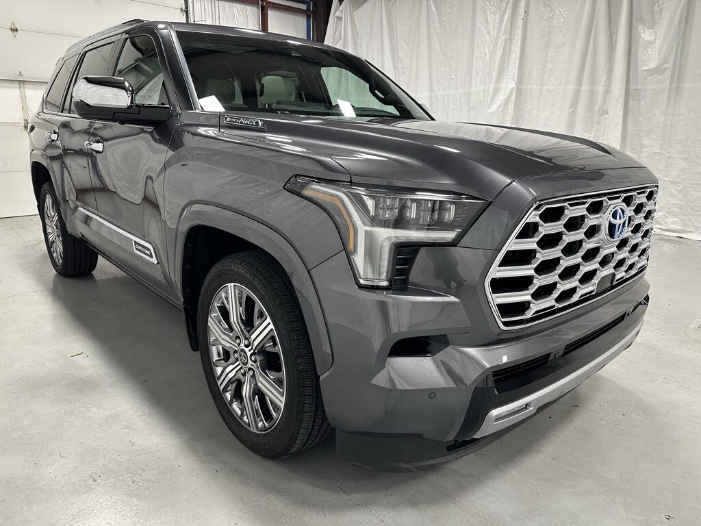 2024 Toyota Sequoia Capstone 4WD