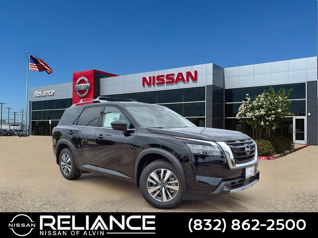 2025 Nissan Pathfinder SL FWD