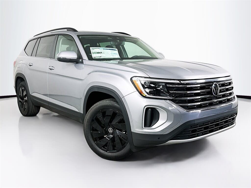 2025 Volkswagen Atlas SE FWD with Technology