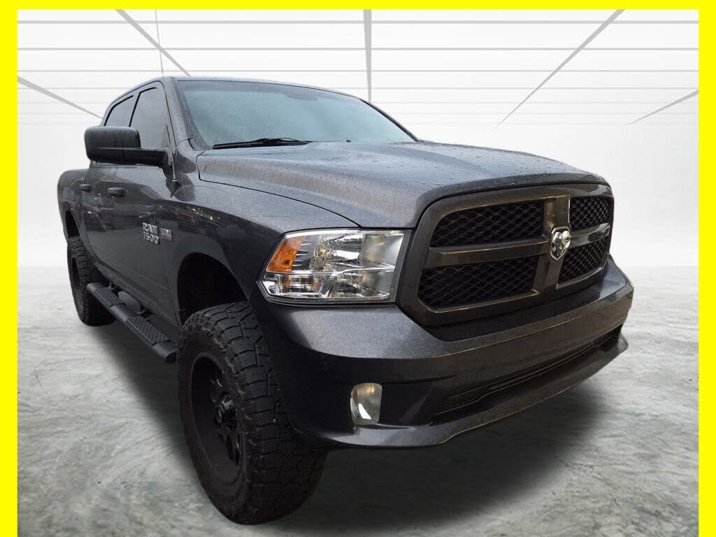 2018 RAM 1500 Express Crew Cab 4WD
