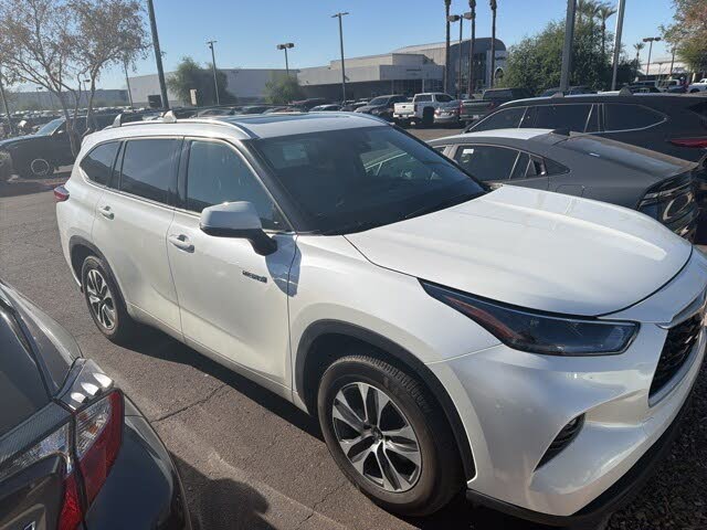 2021 Toyota Highlander Hybrid XLE FWD