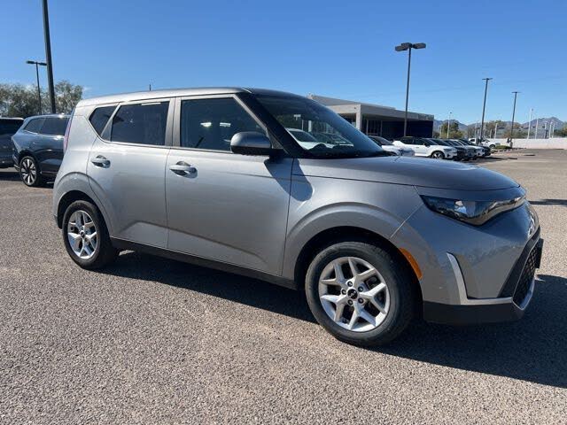 2024 Kia Soul LX FWD