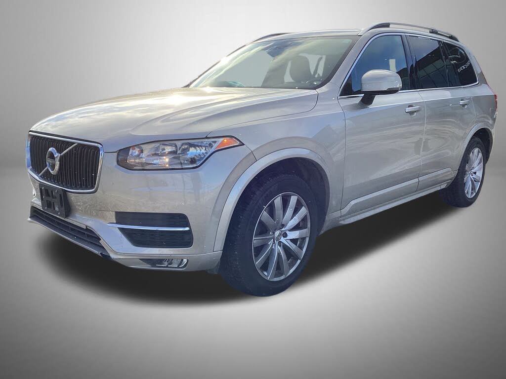 2016 Volvo XC90 T6 Momentum AWD