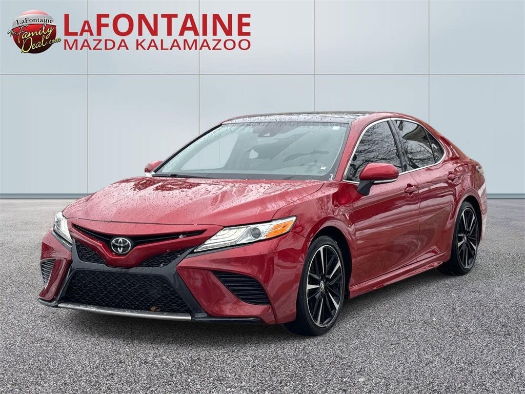 2020 Toyota Camry XSE FWD
