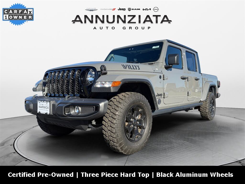 2021 Jeep Gladiator Willys Crew Cab 4WD