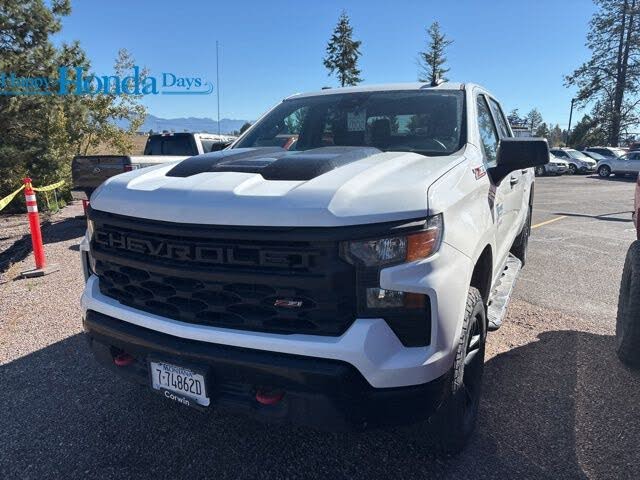 2022 Chevrolet Silverado 1500 Custom Trail Boss Crew Cab 4WD