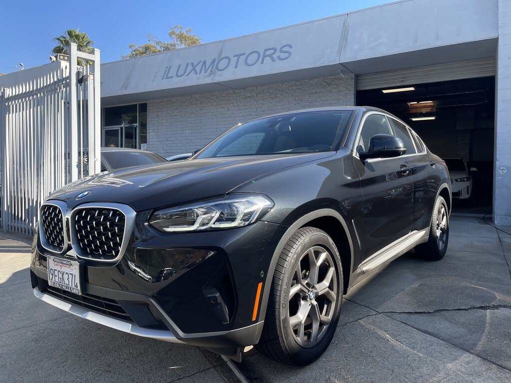 2023 BMW X4 xDrive30i AWD