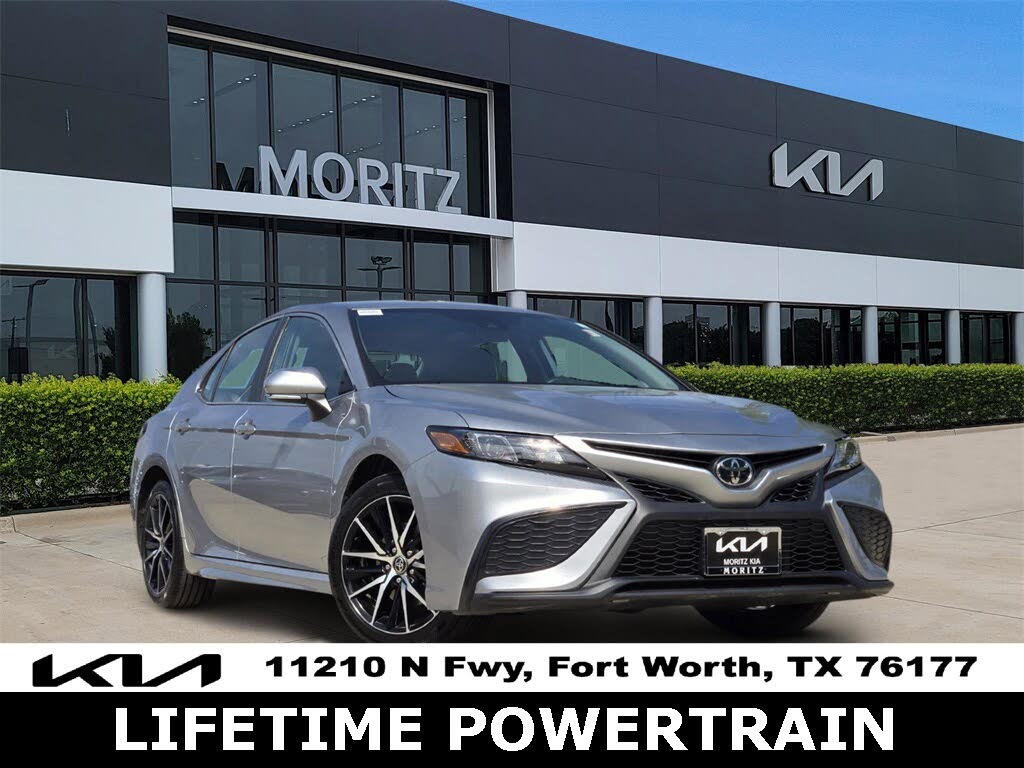 2024 Toyota Camry SE FWD