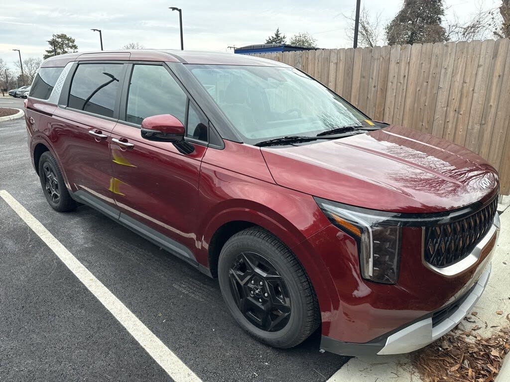 2025 Kia Carnival LXS FWD