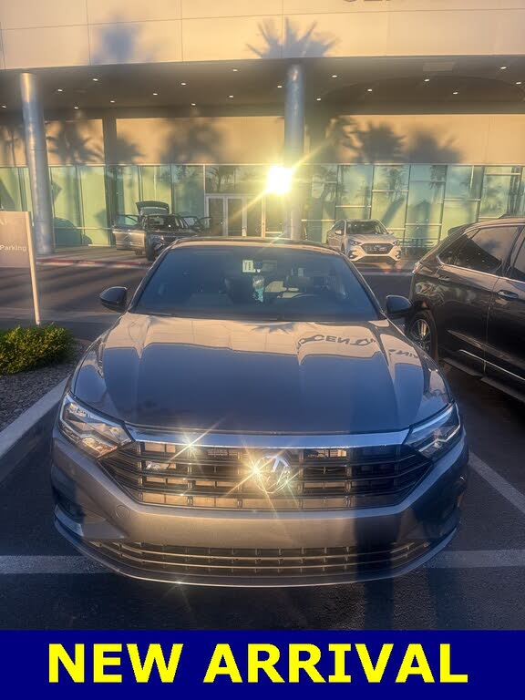 2019 Volkswagen Jetta R-Line FWD