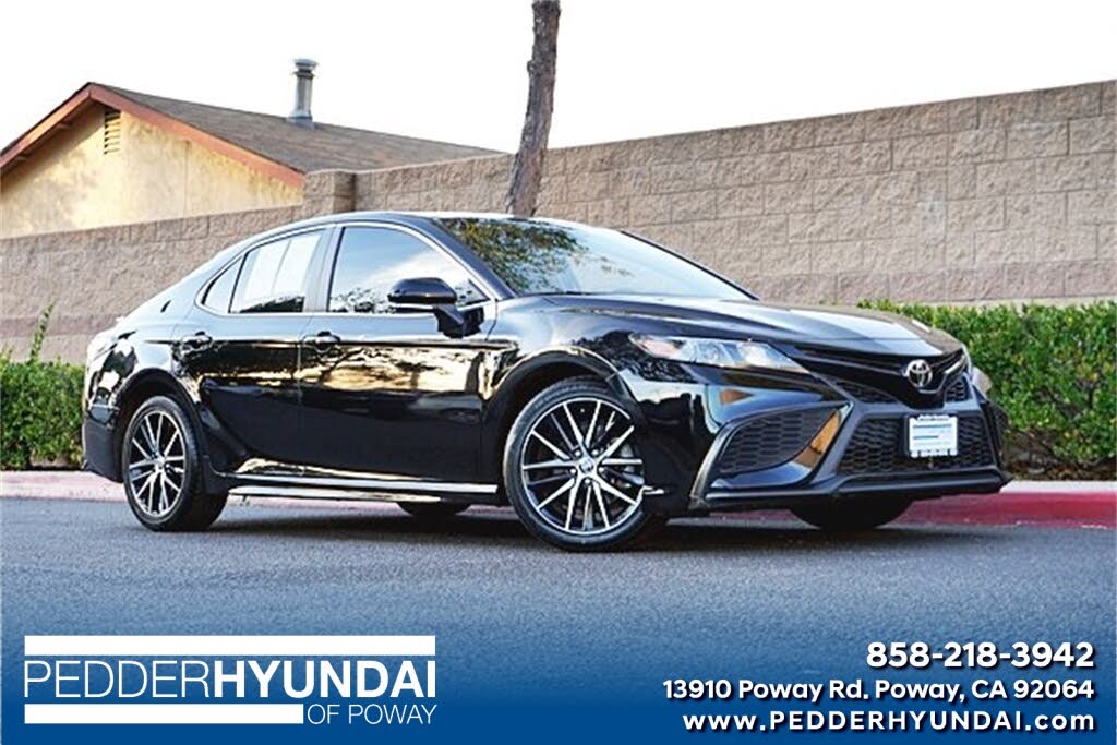 2022 Toyota Camry SE FWD