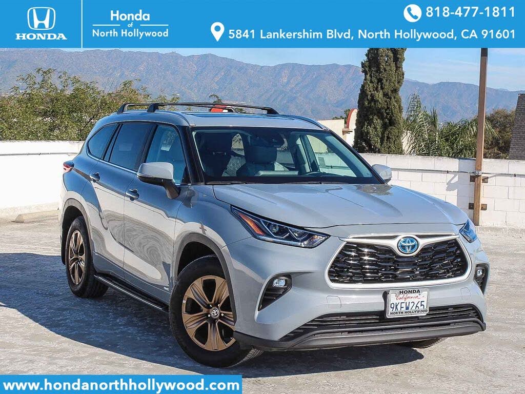 2023 Toyota Highlander Hybrid Bronze Edition AWD