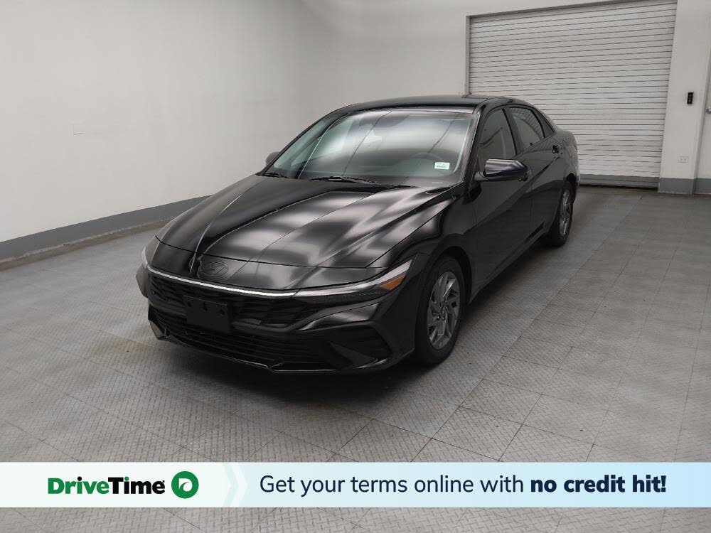 2024 Hyundai Elantra SEL FWD