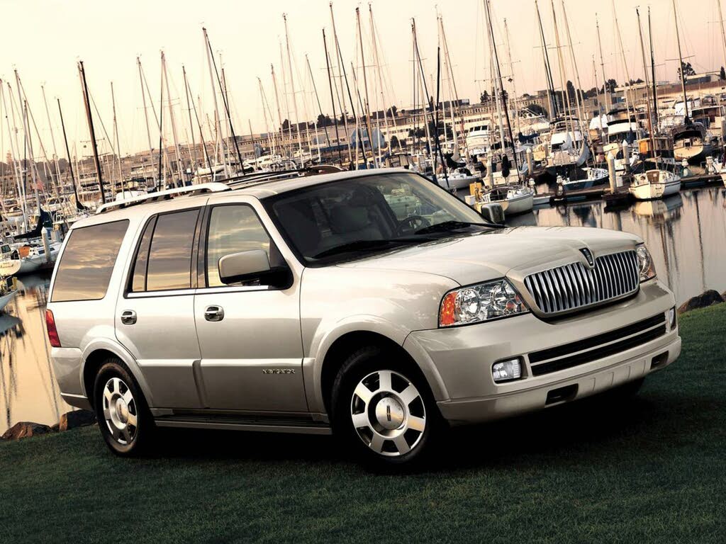 2006 Lincoln Navigator Luxury RWD