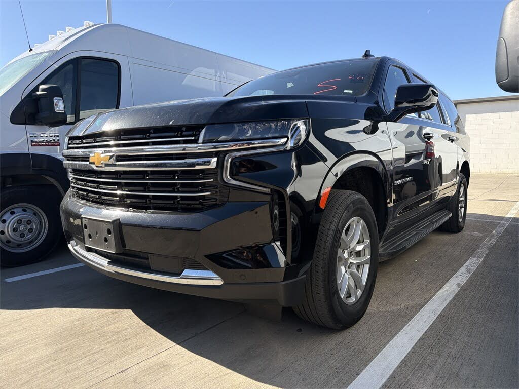 2024 Chevrolet Suburban LT 4WD