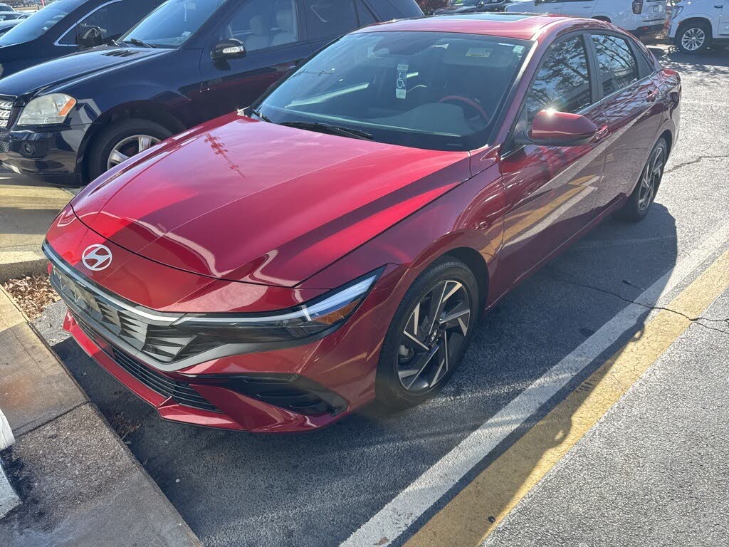 2024 Hyundai Elantra SEL FWD