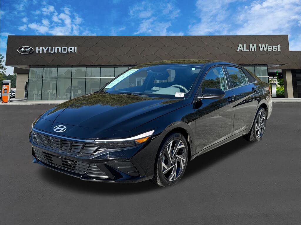 2025 Hyundai Elantra SEL Convenience FWD