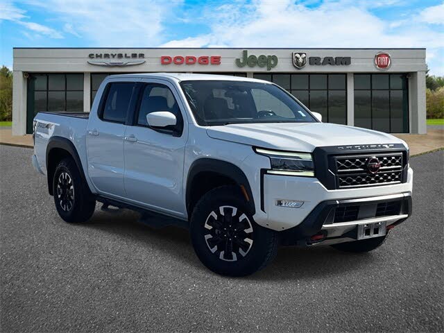 2022 Nissan Frontier PRO-4X Crew Cab 4WD